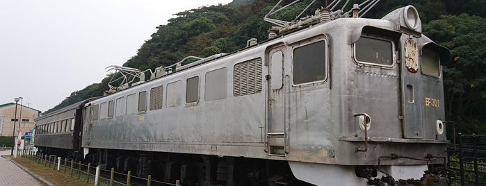 海峡カフェ「かんもん号」 is one of Orte, die ヤン gefallen.