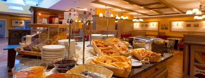 Sud & Cie Restaurant is one of Posti che sono piaciuti a Inga.