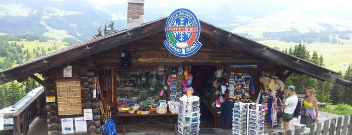 Kiosk Alpe di Siusi is one of Lieux qui ont plu à Vito.