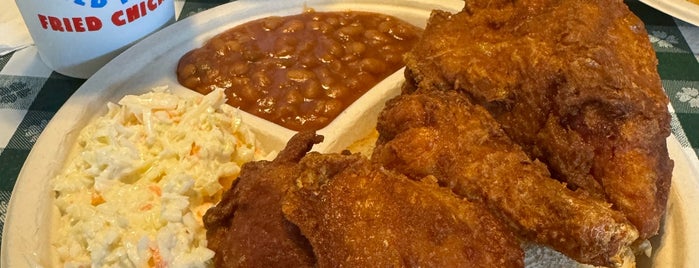 Gus’s World Famous Fried Chicken is one of San Antonio Restaurants.