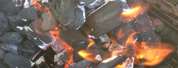 The Birdhouse BBQ is one of Austin Cheap Eats.