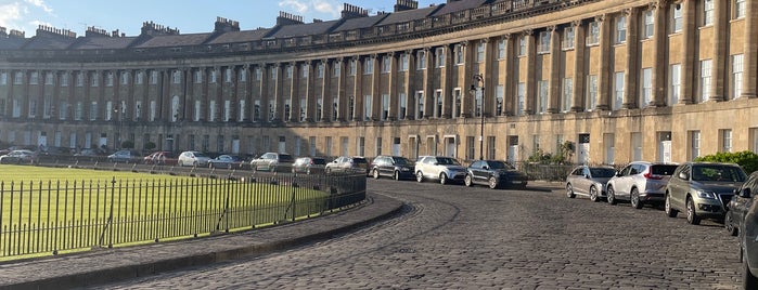 The Royal Crescent is one of Bath,here I am.