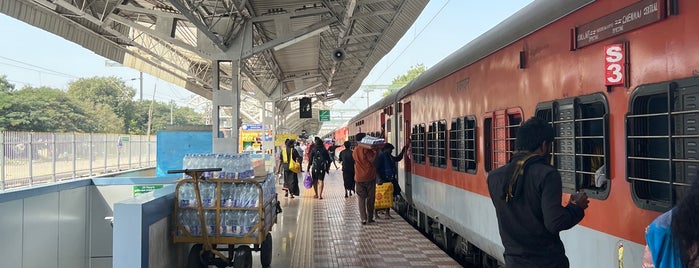 Salem Junction is one of Travel.