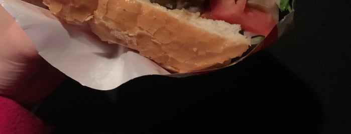 Bahman Sandwich | اغذیه بهمن is one of رشت.