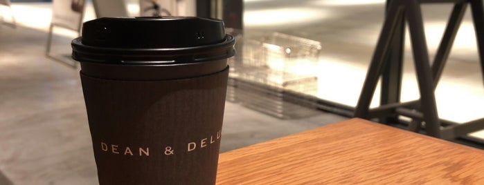 DEAN & DELUCA is one of その日行ったスポット.