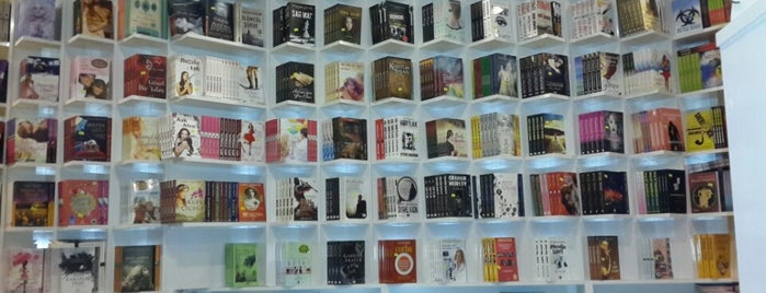 Kültür kitap kütüphane is one of Özlem'in Beğendiği Mekanlar.