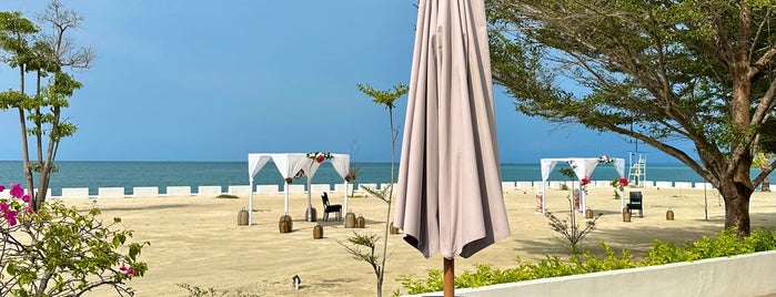 Kandaya Beach Resort is one of Hotels.