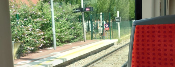 Station Bondy [T4] is one of Tramways de Paris.