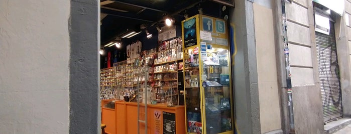 Setantanou 79 is one of Barcelona vinyl shops.