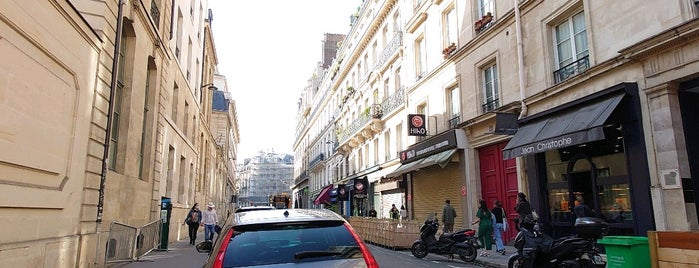 Rue des Capucines is one of Tempat yang Disimpan Daniele.