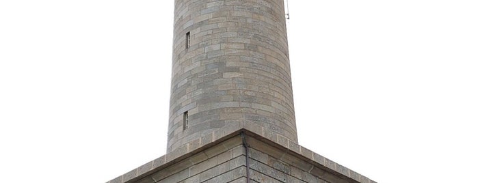 Phare de l'Île de Batz is one of สถานที่ที่ Mael ถูกใจ.