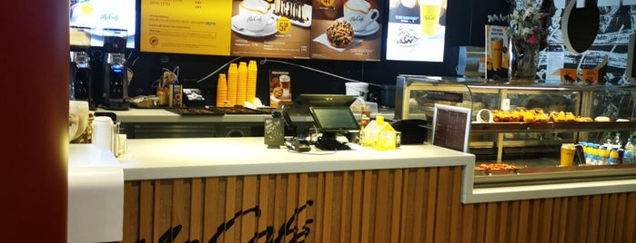 McDonald's is one of Поесть в Берлине.