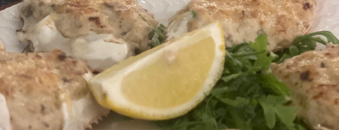 مطعم المهلب للمأكولات البحرية is one of الكويت🇦🇪.