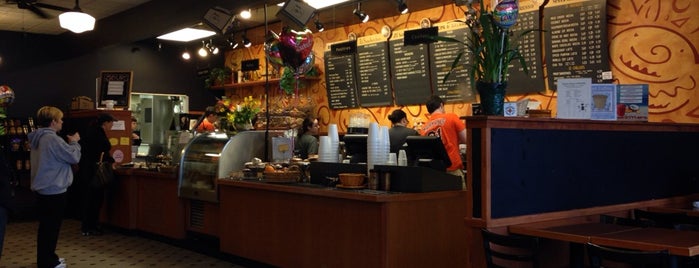 Zi Pani Breads & Cafe is one of สถานที่ที่ Tim ถูกใจ.