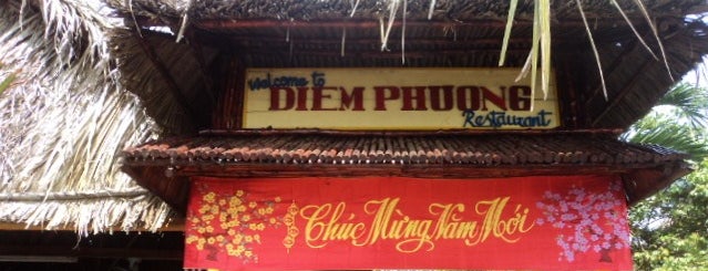 Diem Phuong is one of Tempat yang Disukai Роман.