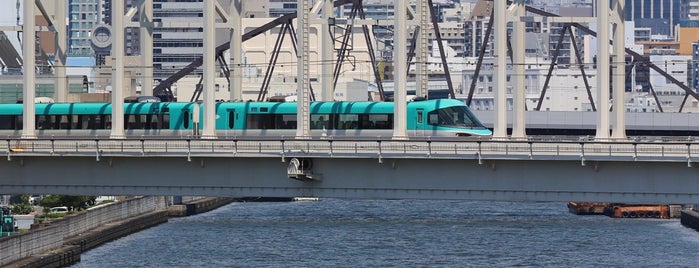 安治川大橋 is one of うまれ浪花の 八百八橋.