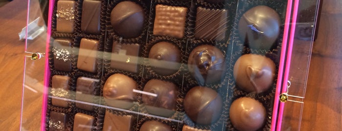 Fran's Chocolates is one of Gespeicherte Orte von Jonathan.