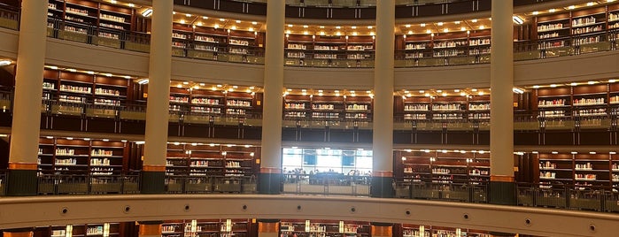 Cumhurbaşkanlığı Millet Kütüphanesi is one of Gezilecek Yerler.
