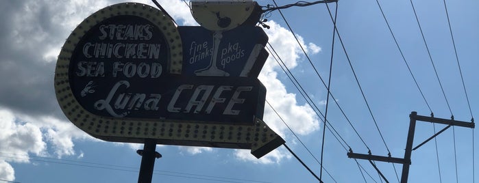 Luna Cafe is one of Route 66.