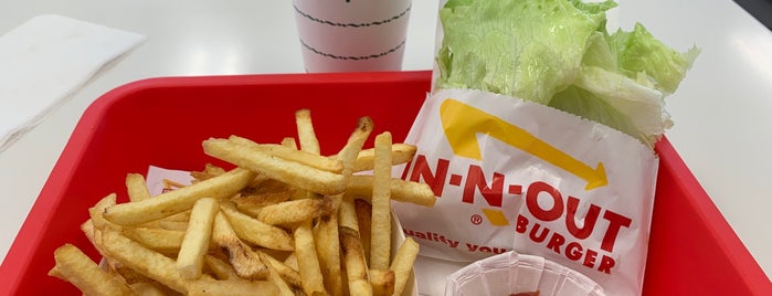 In-N-Out Burger is one of The 7 Best Fast Food Restaurants in Fort Worth.