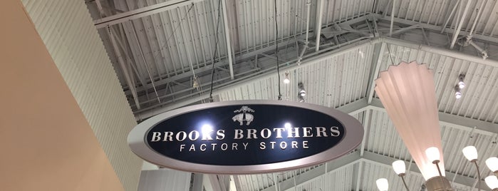 Brooks Brothers Outlet is one of TO-DO List in MÍA.