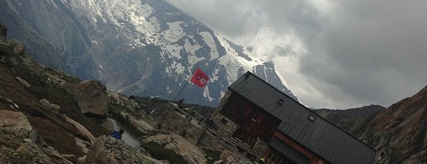 Almagellerhütte is one of Where to stay at altitude in the Alps.