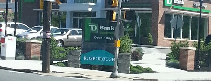 TD Bank is one of Sandyさんのお気に入りスポット.