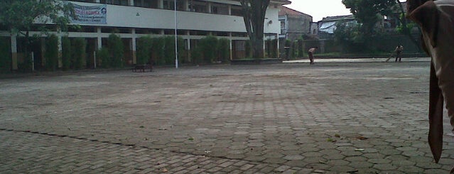 Lapangan Olahraga SMKN 1 Cimahi is one of STM Pembangunan.