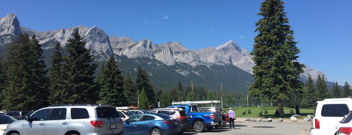 Canmore Golf & Curling Club is one of Riding the Cougar-Canmore.