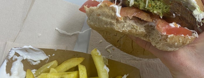 Burger Mel is one of Sitios a los que volver!.