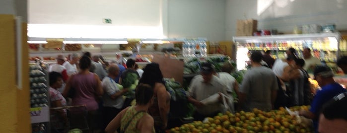 Supermercado Brasil Frios - Loja 02 is one of Casa da Cabocla.