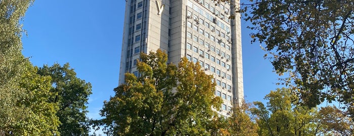 Парк МГСУ is one of МИСИ-МГСУ.