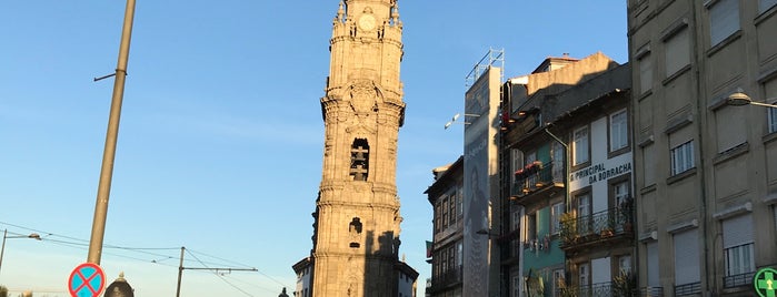 Torre dos Clérigos is one of Dilaraさんの保存済みスポット.