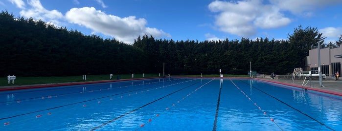 Park Road Pools & Fitness is one of Lidos.