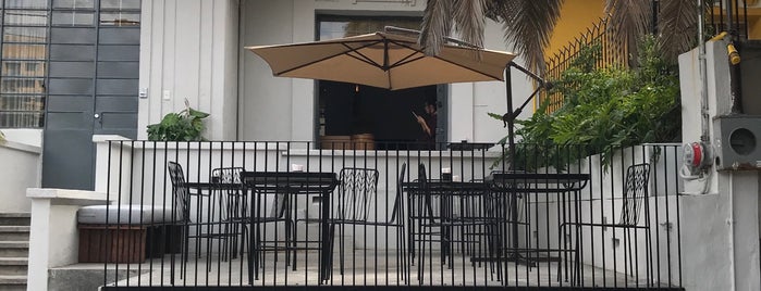 Vago Imperial Café is one of Tempat yang Disimpan Karen 🌻🐌🧡.
