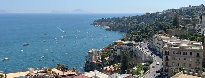 Luoghi dell'amore di Loveville 2014 - Posillipo is one of Неаполь.