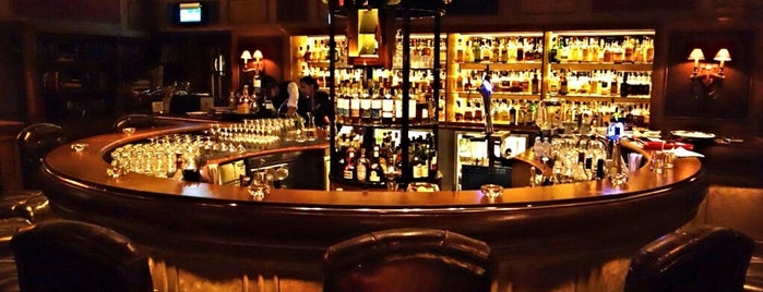 The Macallan Bar is one of Tempat yang Disukai SV.