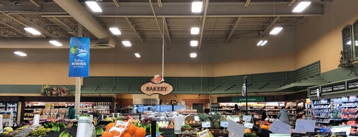 Sobeys Barrhaven is one of Melissaさんのお気に入りスポット.