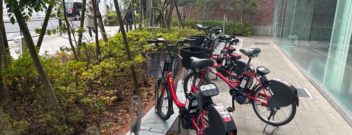 E5-01.Bunkyo General Gymnasium - Tokyo Bunkyo City Bike Share is one of 🚲  文京区自転車シェアリング.