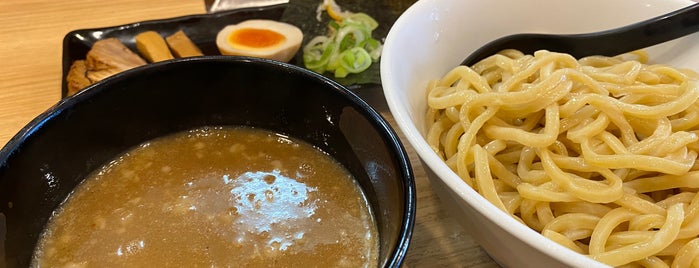 つけ麺らーめん春樹 江戸川橋店 is one of 食べ物処.