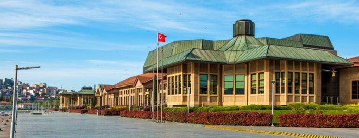 Haliç Kongre Merkezi is one of Bir Gezginin Seyir Defteri 2.