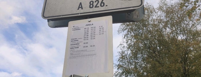 Starppilsētu autobusu pietura "Jugla" is one of Populārākās.