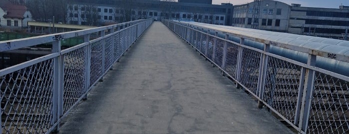 Gājēju Tilts Pie Zemitāniem is one of Tilti.