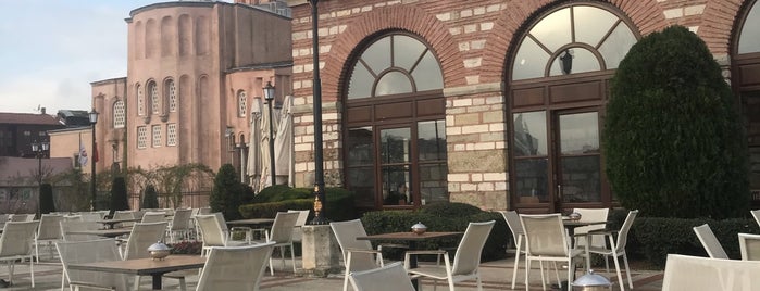 İstanbul Kitapçısı Zeyrek Kafe is one of Lieux qui ont plu à Fatih.