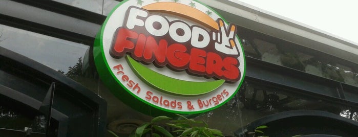 Food Fingers is one of Tempat yang Disukai Evelyn.