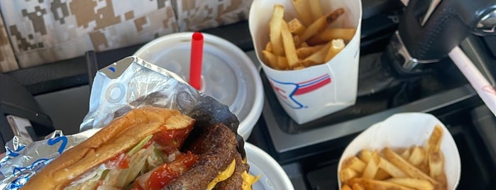 SONIC Drive In is one of The 13 Best Places for Beef Burgers in San Antonio.