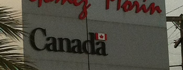 Consulado de Canadá is one of Lieux qui ont plu à Sandra.