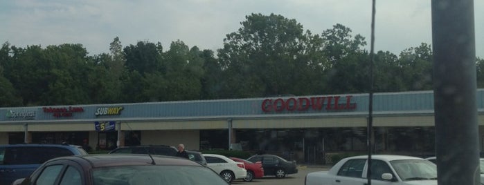 Cape Girardeau Goodwill Retail Store is one of Cape.