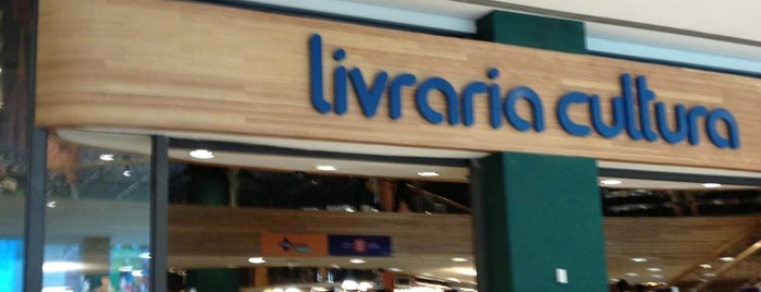 Livraria Cultura is one of Tempat yang Disukai Victor.