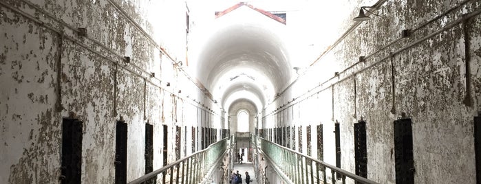 Eastern State Penitentiary is one of Posti che sono piaciuti a Jeiran.